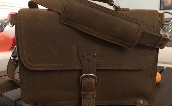 Saddleback Thin Briefcase