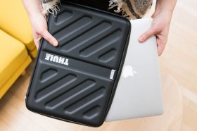 laptop-sleeves-cases-9339-thule-gauntlet